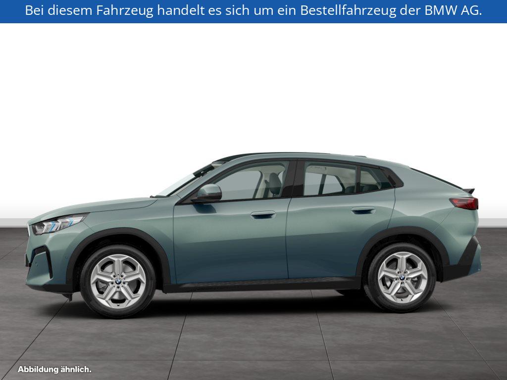 Fahrzeugabbildung BMW X2 sDrive20i