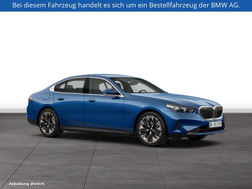 Fahrzeugabbildung BMW 520i Limousine