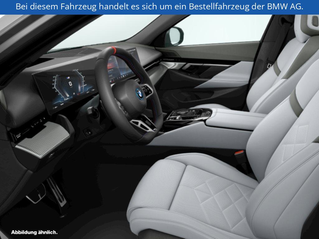 Fahrzeugabbildung BMW i5 M60 xDrive Touring