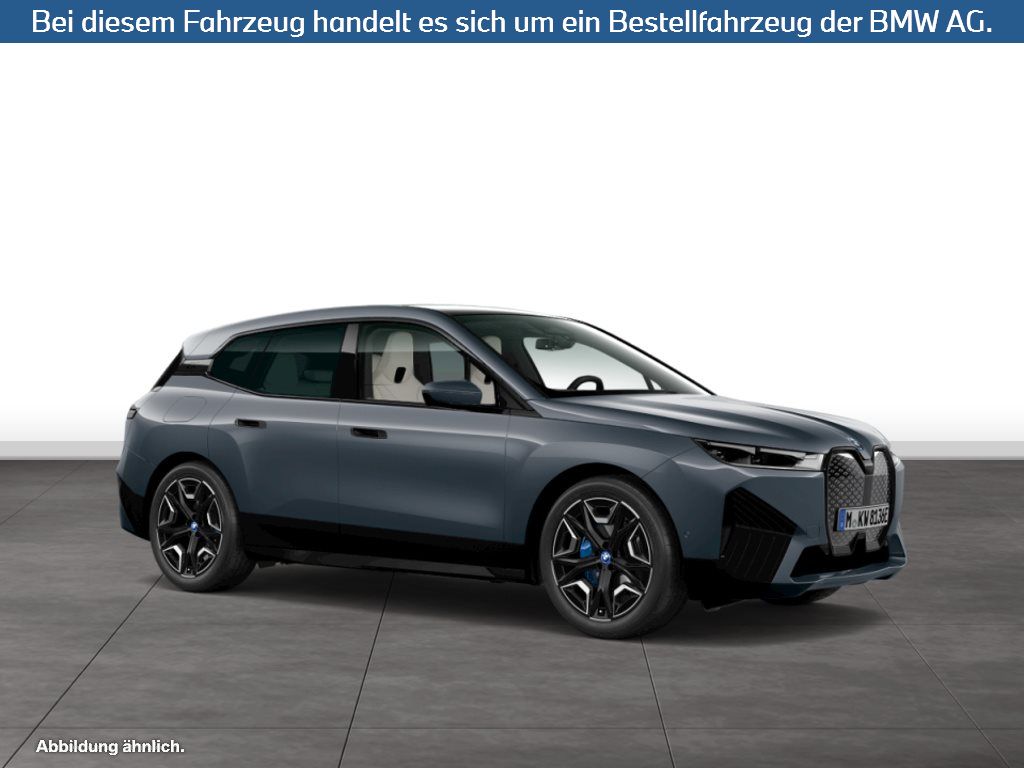 Fahrzeugabbildung BMW iX xDrive40