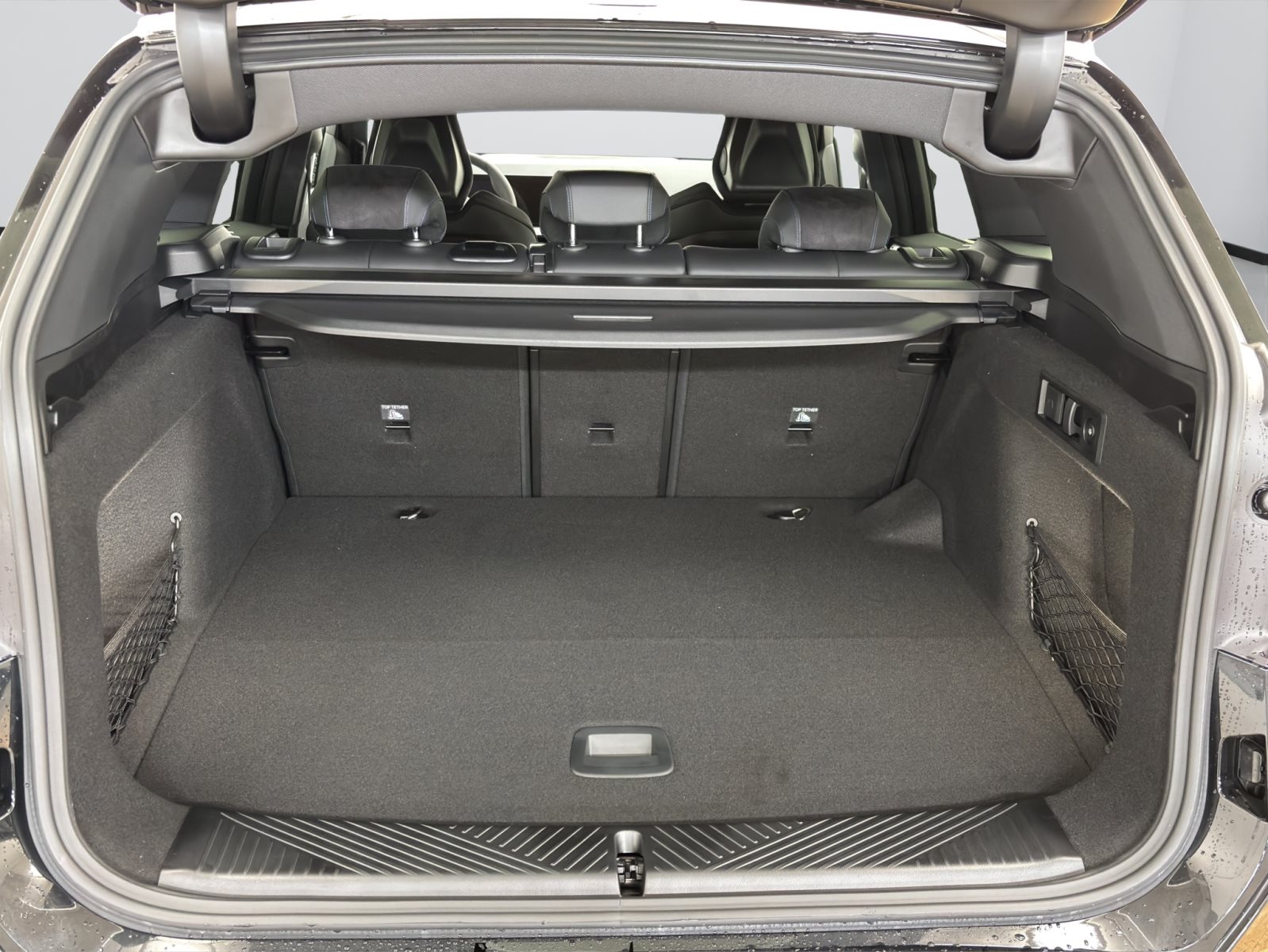 Fahrzeugabbildung BMW X3 xDrive30e [M Sport, AHK, ACC, RFK, 20 LMR]