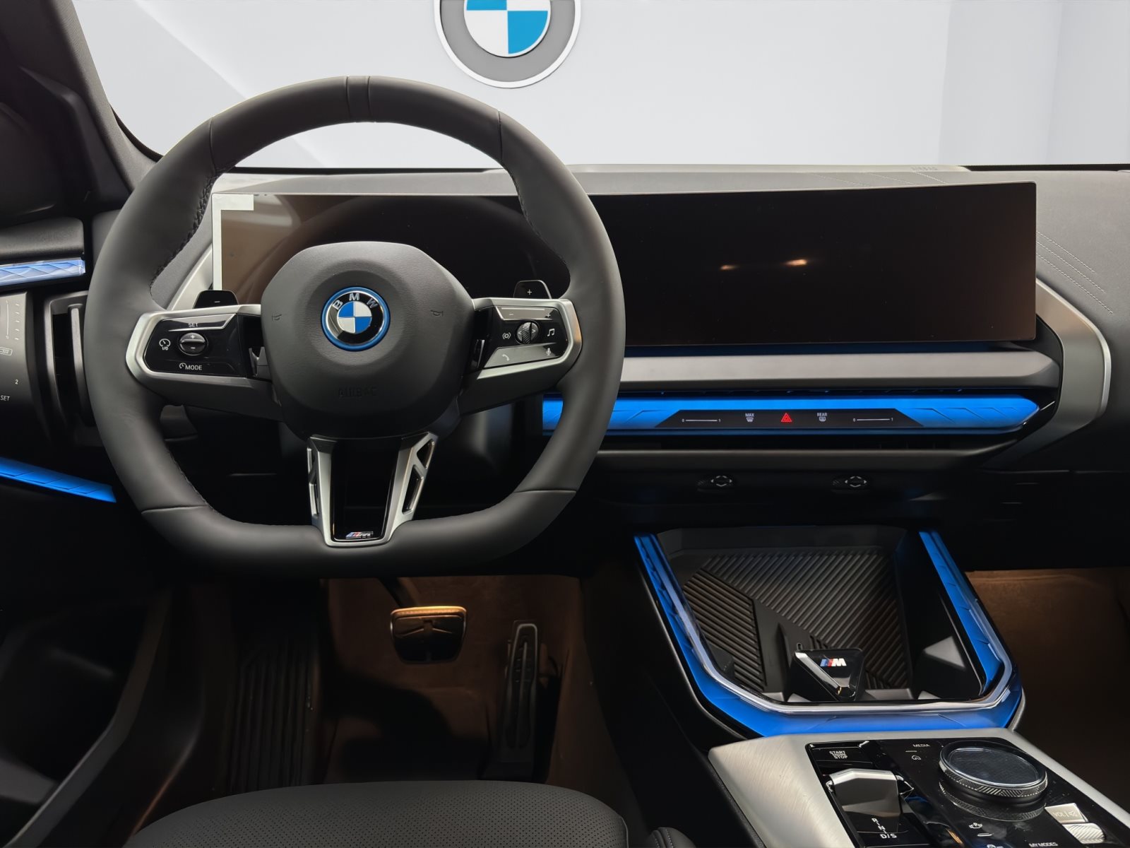 Fahrzeugabbildung BMW X3 xDrive30e [M Sport, AHK, ACC, RFK, 20 LMR]