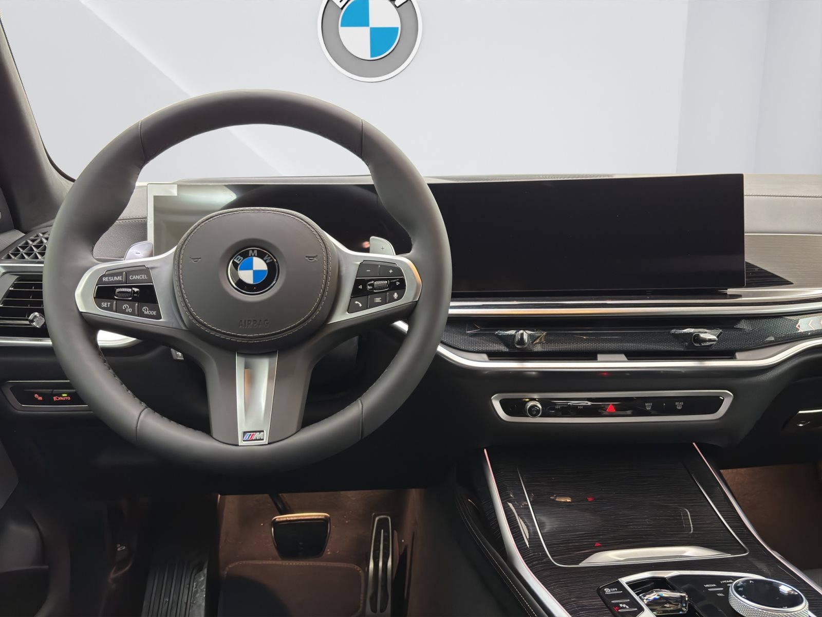 Fahrzeugabbildung BMW X7 xDrive40d [M Sport Pro, HUD, AHK, ACC, 22 LMR]