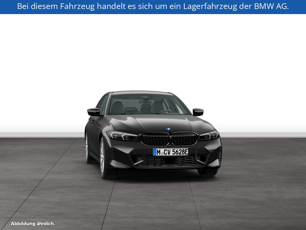 Fahrzeugabbildung BMW 330e xDrive Limousine