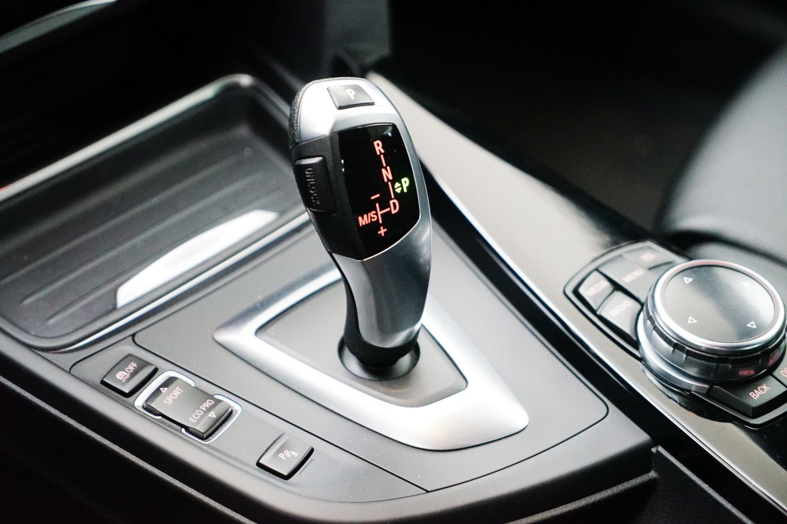 Fahrzeugabbildung BMW 328i Gran Turismo [Sport Line, Navi Prof., RFK]