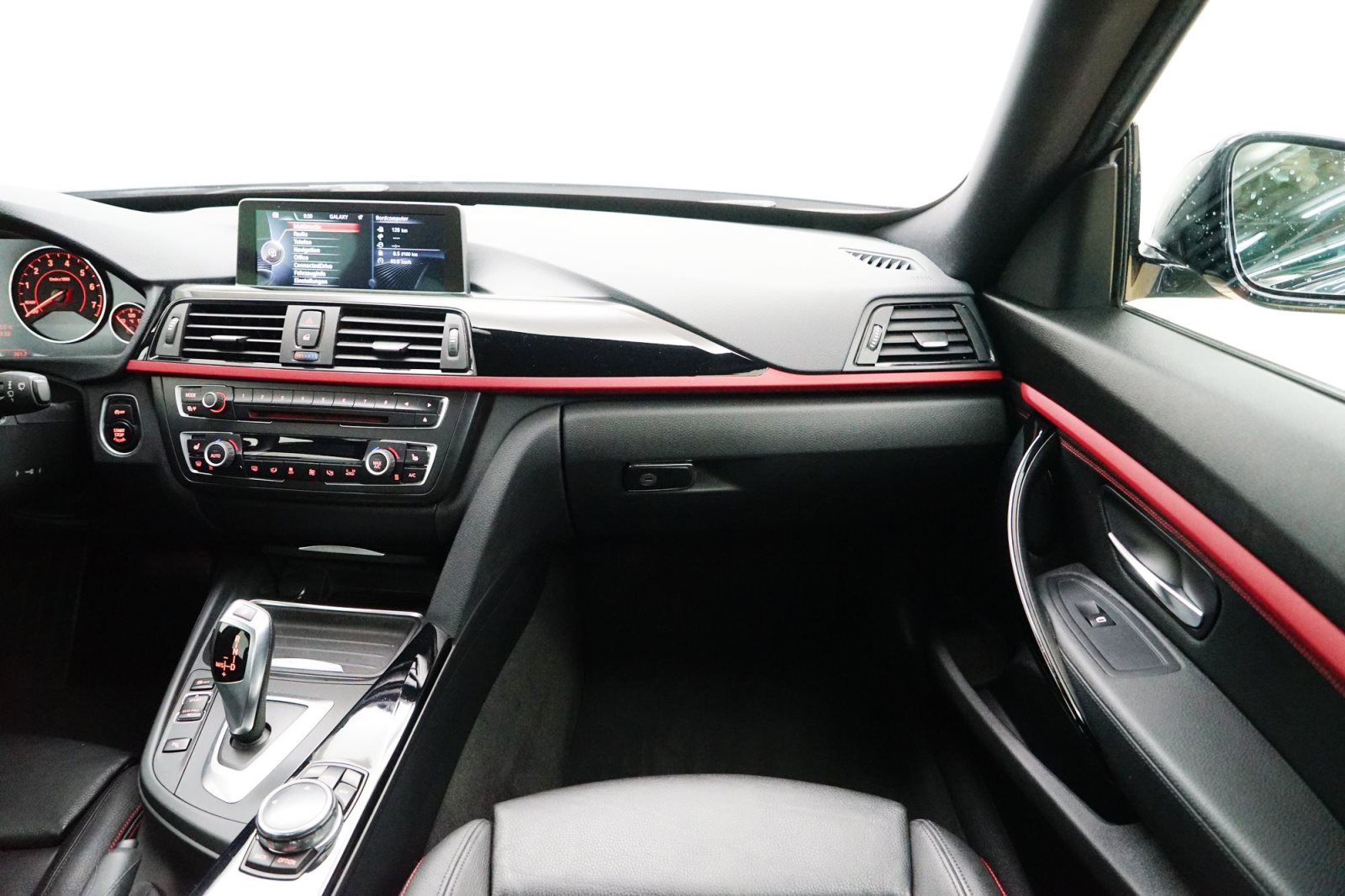 Fahrzeugabbildung BMW 328i Gran Turismo [Sport Line, Navi Prof., RFK]