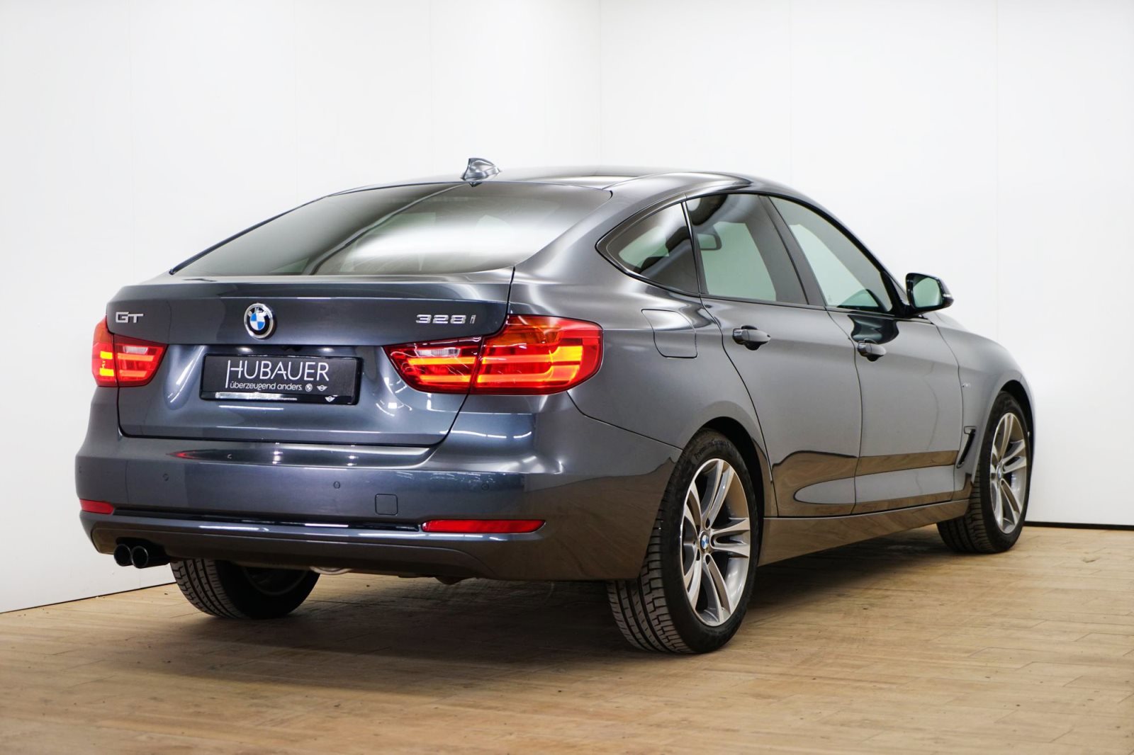 Fahrzeugabbildung BMW 328i Gran Turismo [Sport Line, Navi Prof., RFK]