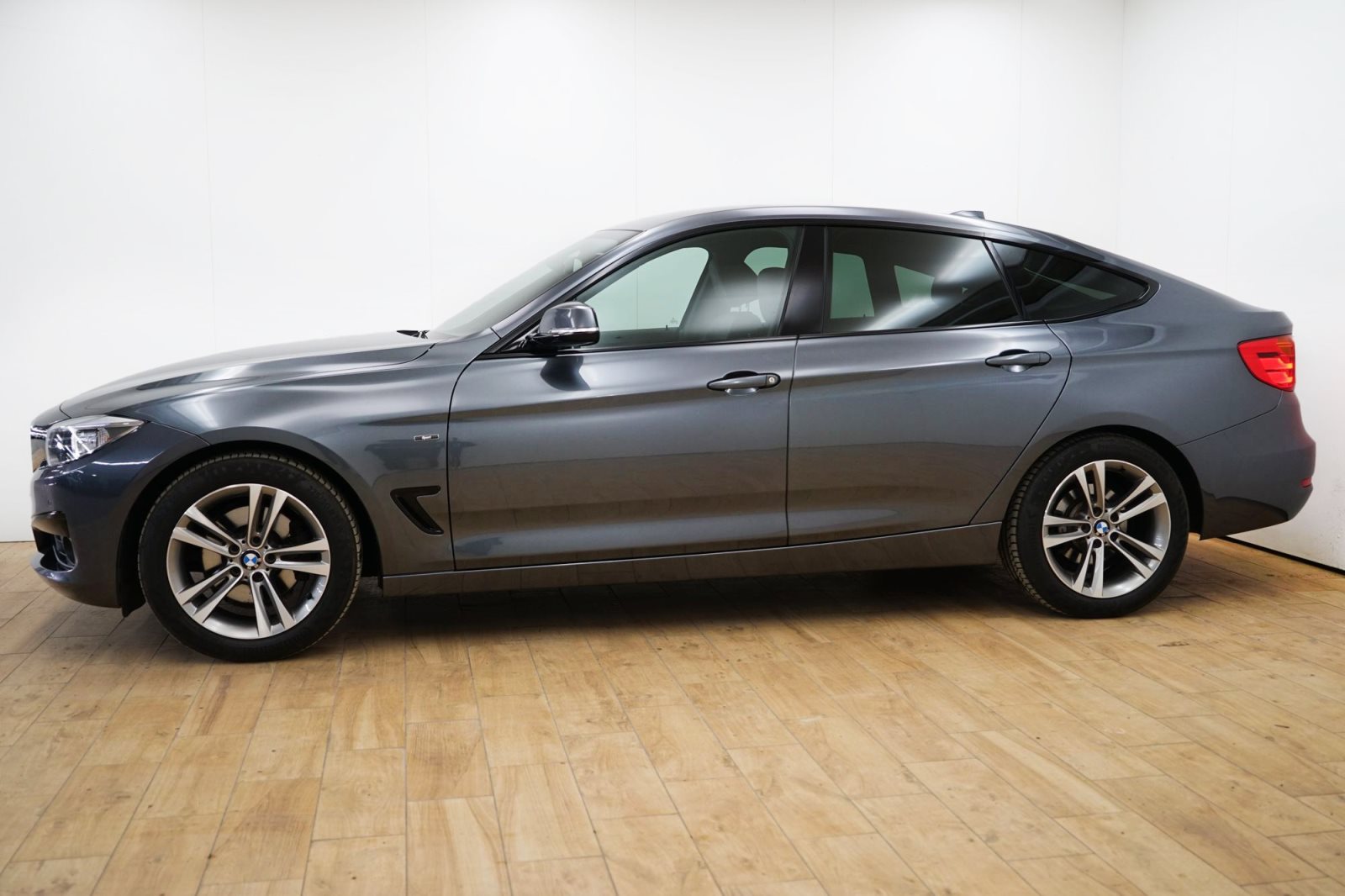 Fahrzeugabbildung BMW 328i Gran Turismo [Sport Line, Navi Prof., RFK]