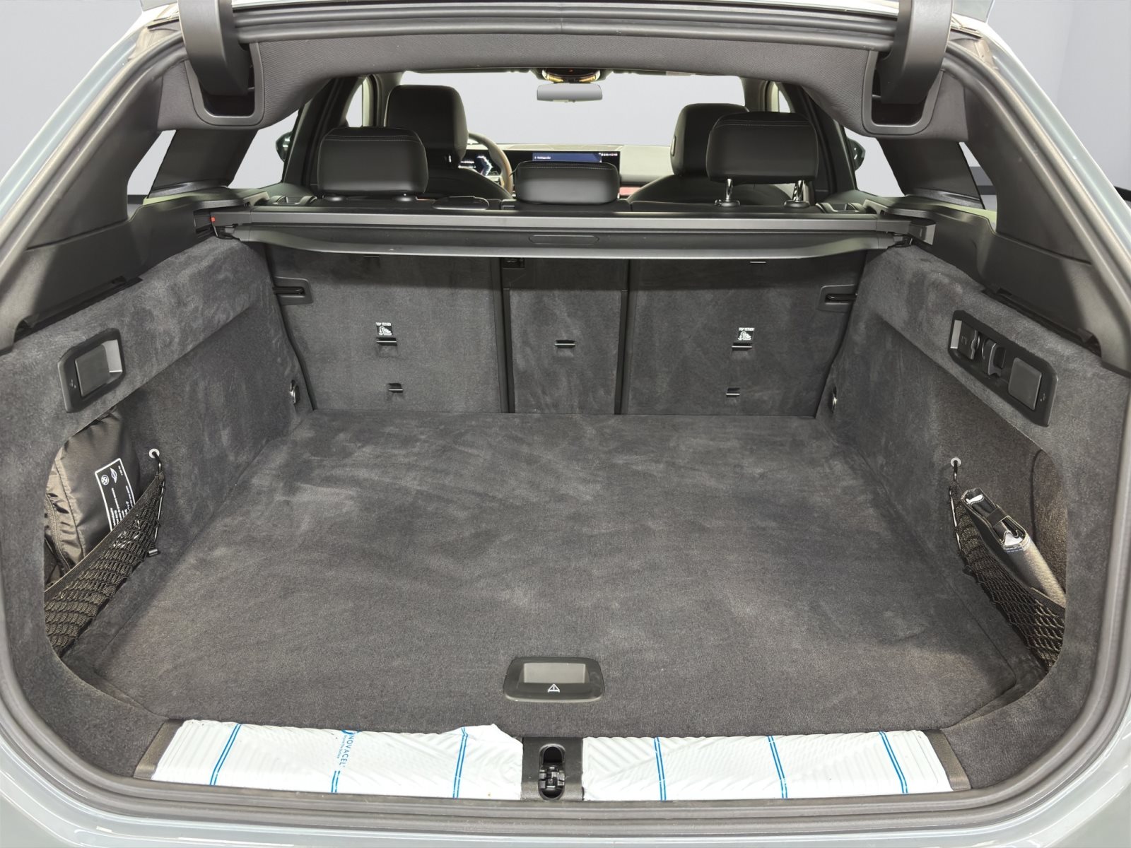 Fahrzeugabbildung BMW 520d Touring [M Sport, AHK, ACC, RFK, h&k Sound]