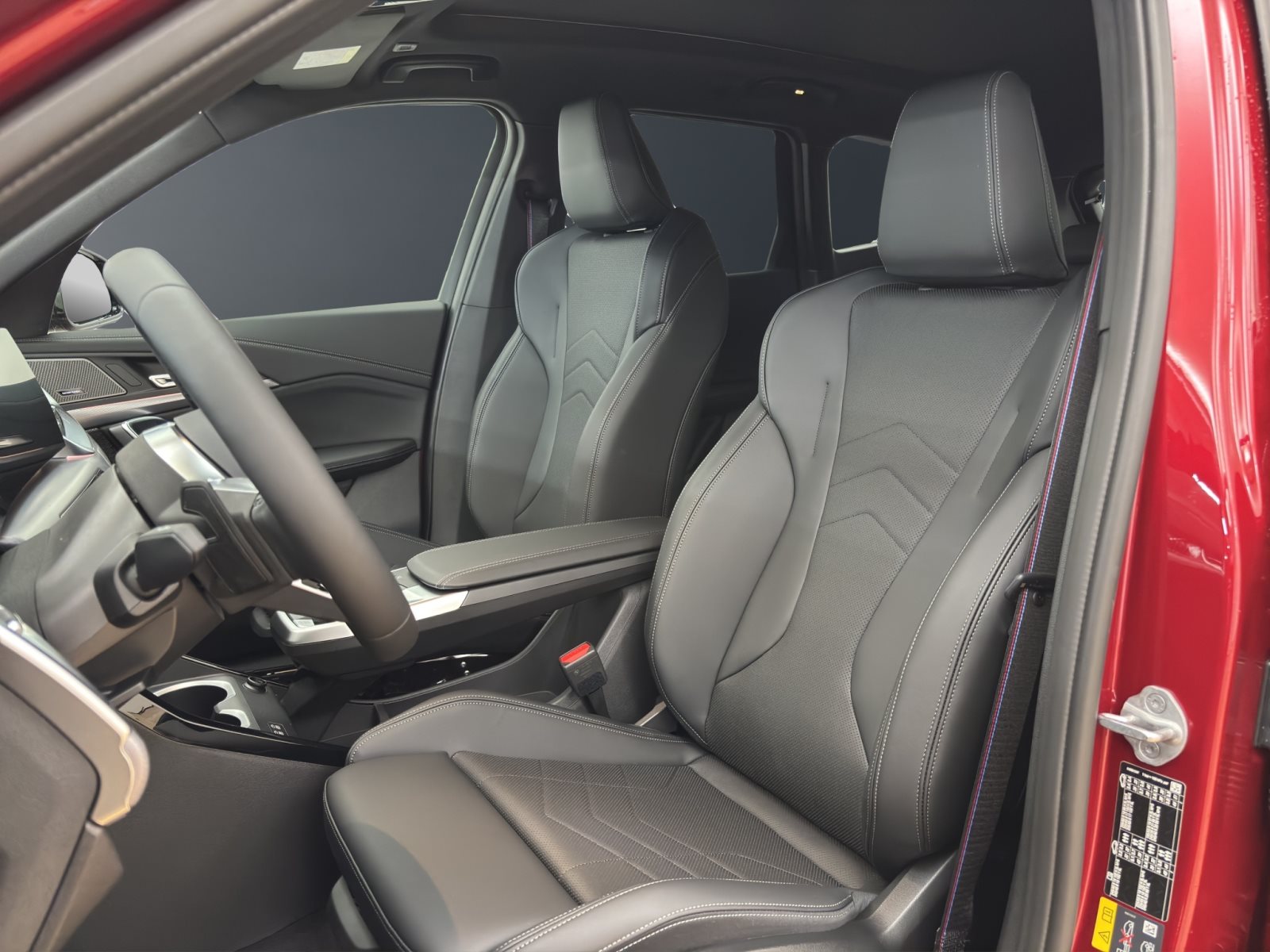 Fahrzeugabbildung BMW X1 xDrive30e [M Sport Pro, HUD, AHK, ACC, 19 LMR]