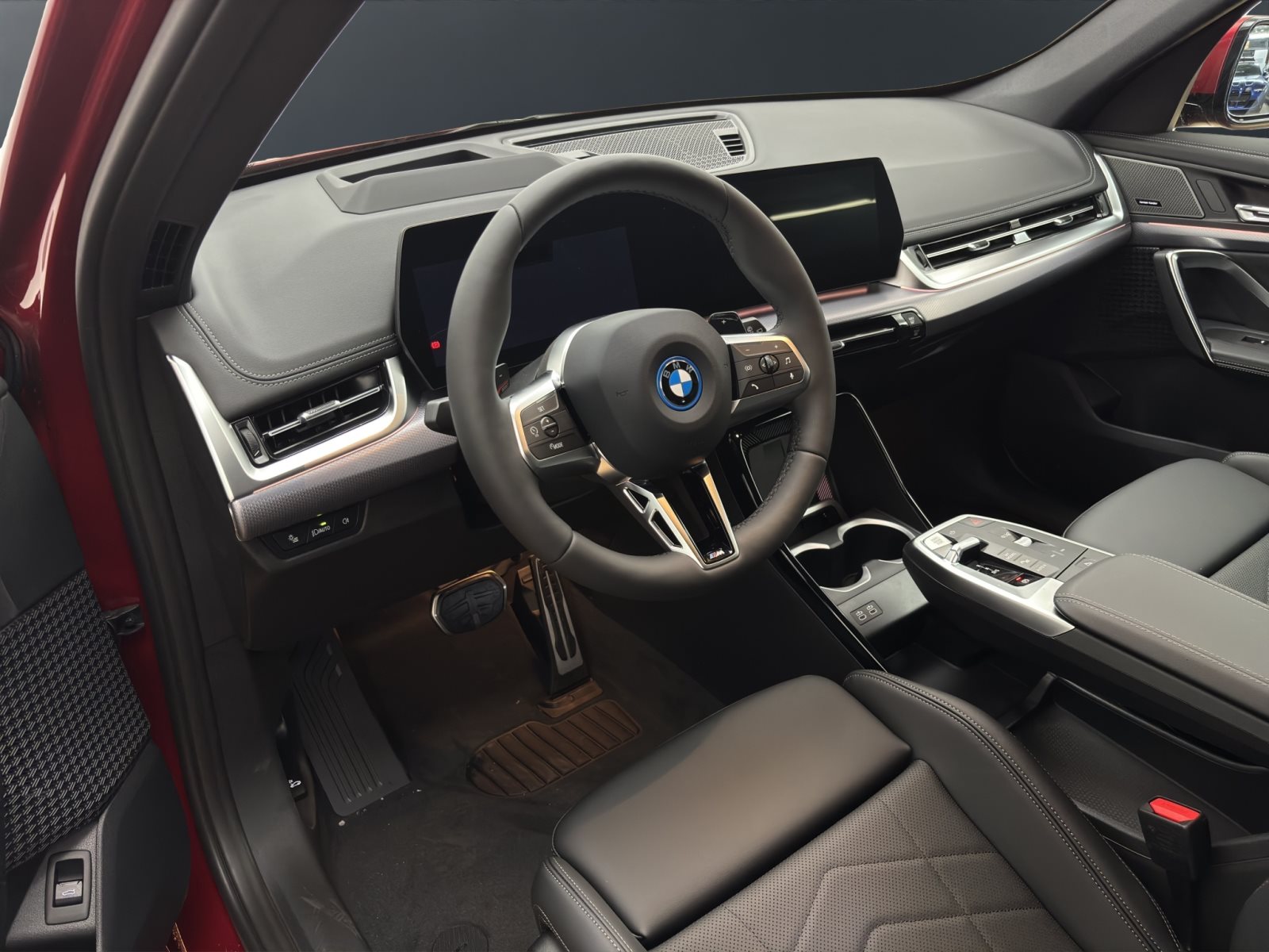 Fahrzeugabbildung BMW X1 xDrive30e [M Sport Pro, HUD, AHK, ACC, 19 LMR]