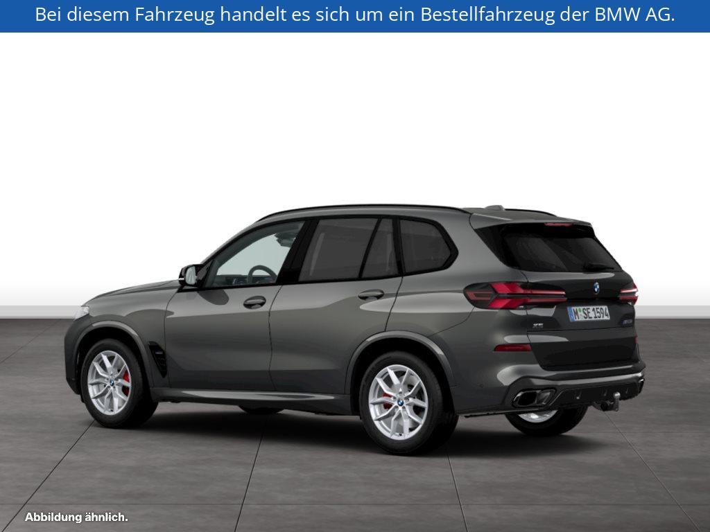 Fahrzeugabbildung BMW X5 M60i xDrive