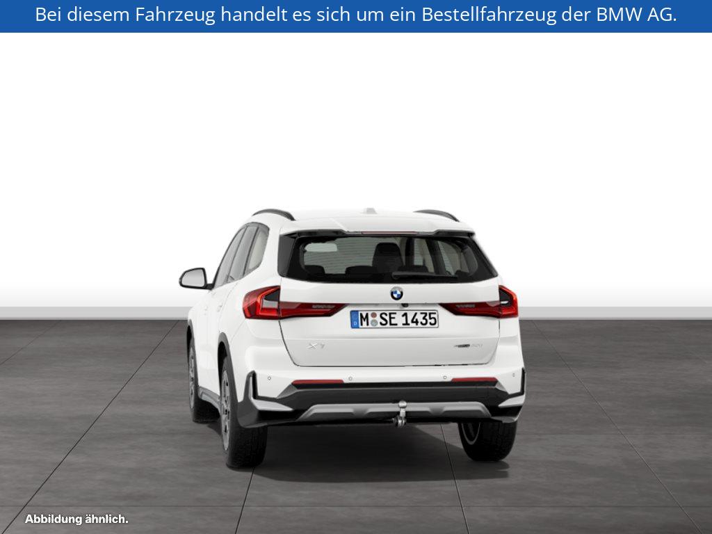 Fahrzeugabbildung BMW X1 sDrive20i