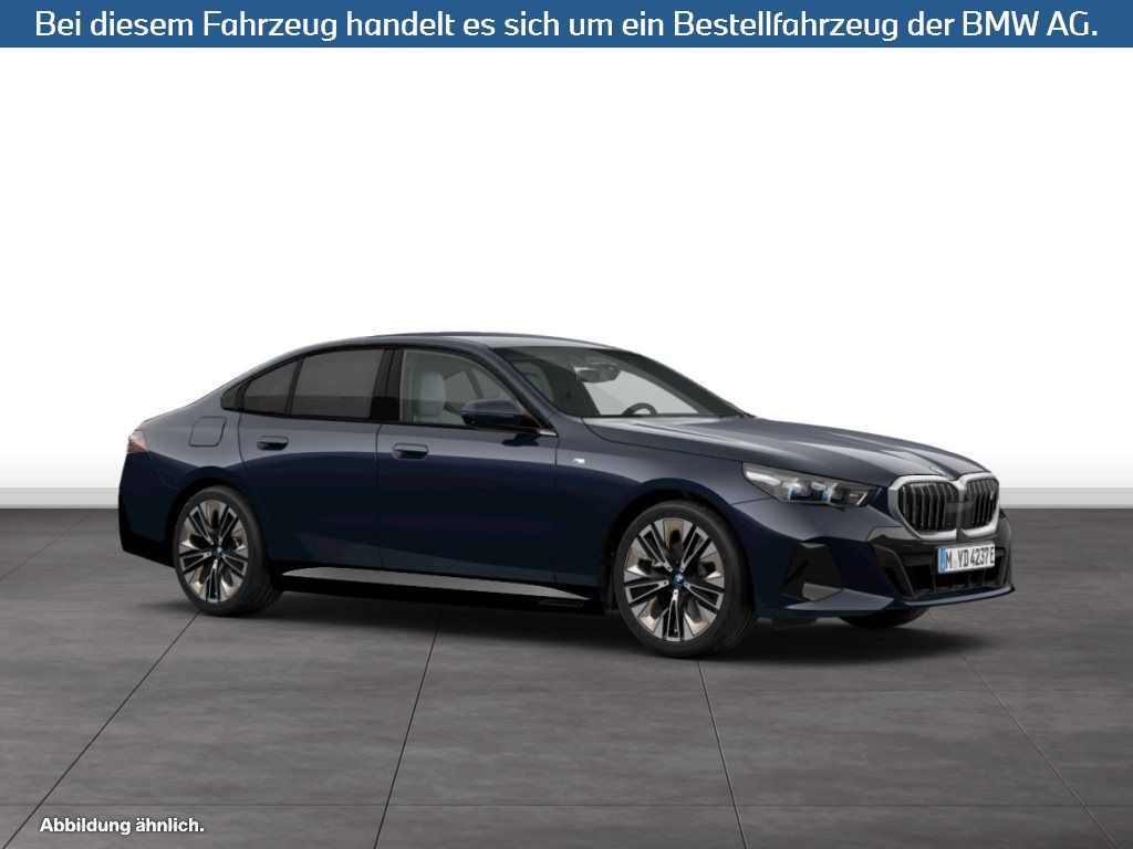 Fahrzeugabbildung BMW i5 eDrive40 Limousine
