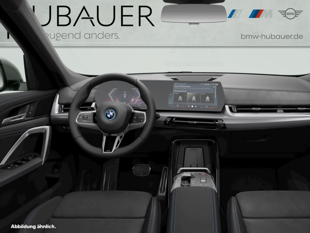 Fahrzeugabbildung BMW iX1 eDrive20 [M Sport Pro, AHK, ACC, 19 LMR, RFK]