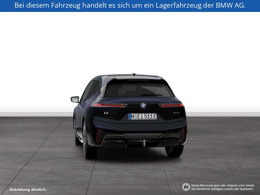Fahrzeugabbildung BMW iX xDrive45