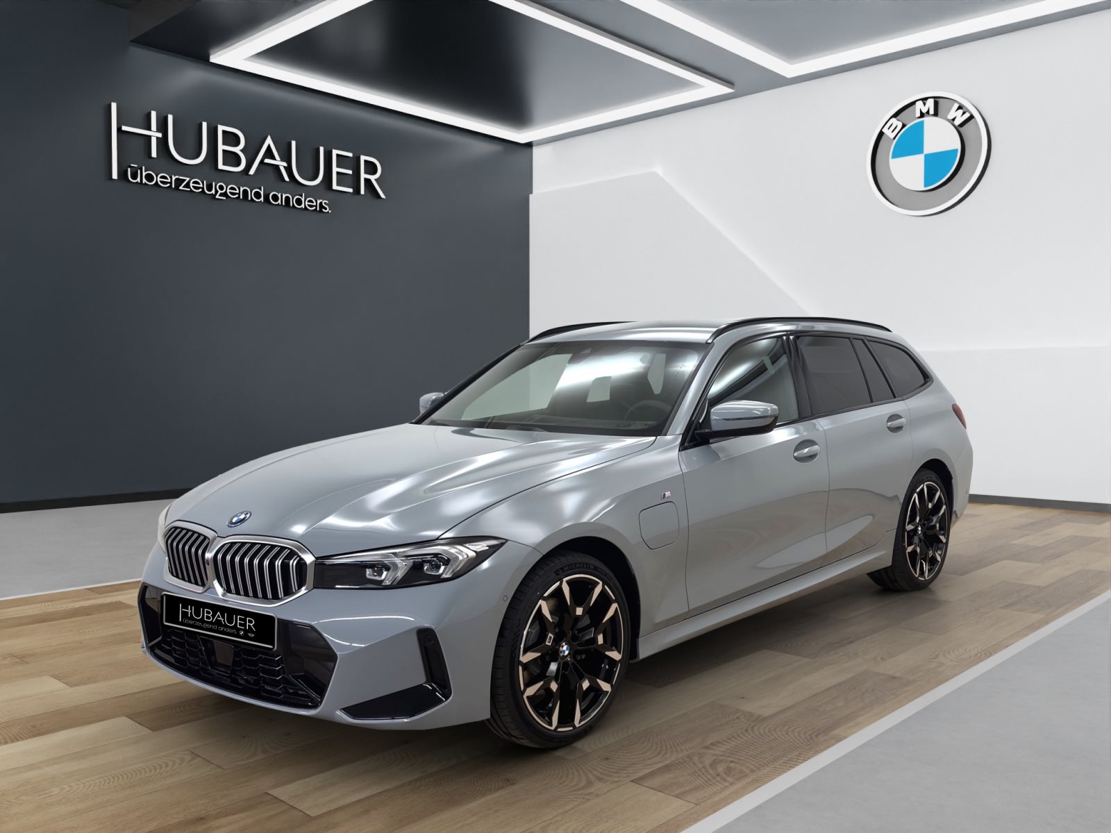 BMW 330e xDrive Touring [M Sport, HUD, AHK, ACC, 19 LMR]