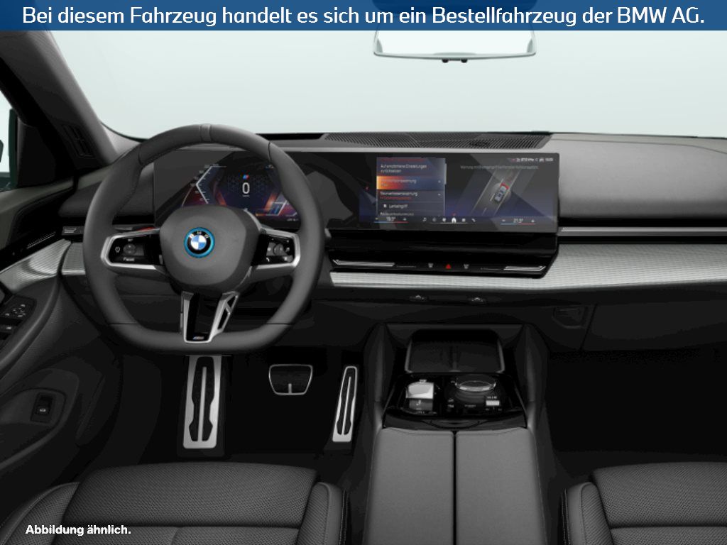 Fahrzeugabbildung BMW i5 eDrive40 Touring