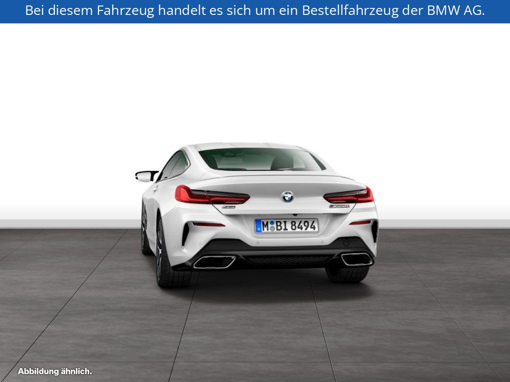 Fahrzeugabbildung BMW M850i xDrive Coupé