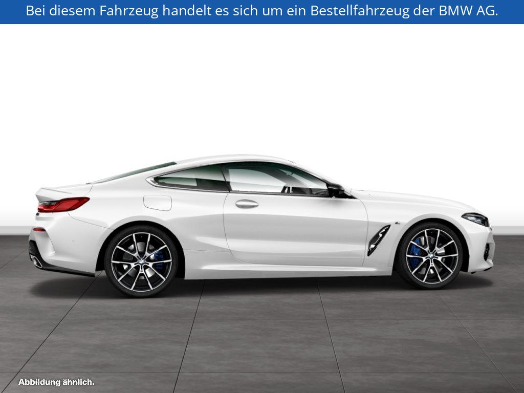 Fahrzeugabbildung BMW M850i xDrive Coupé