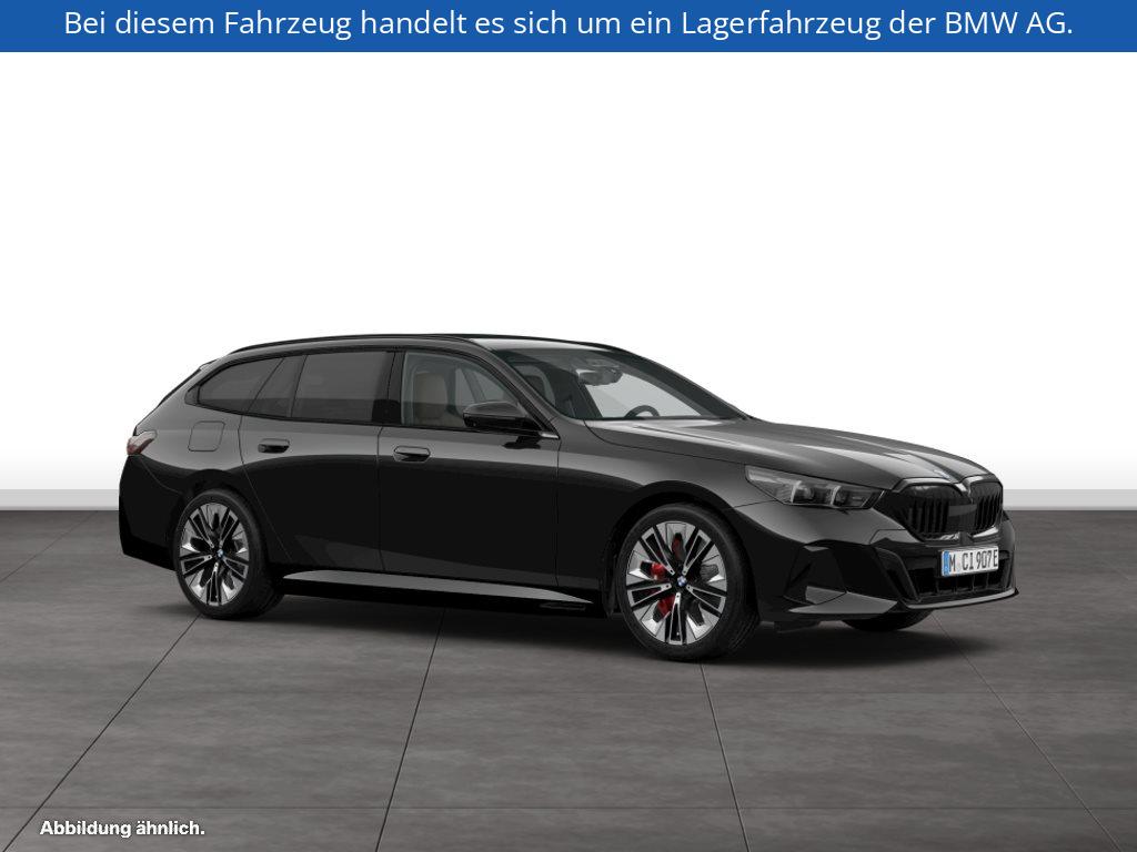 Fahrzeugabbildung BMW 550e xDrive Touring
