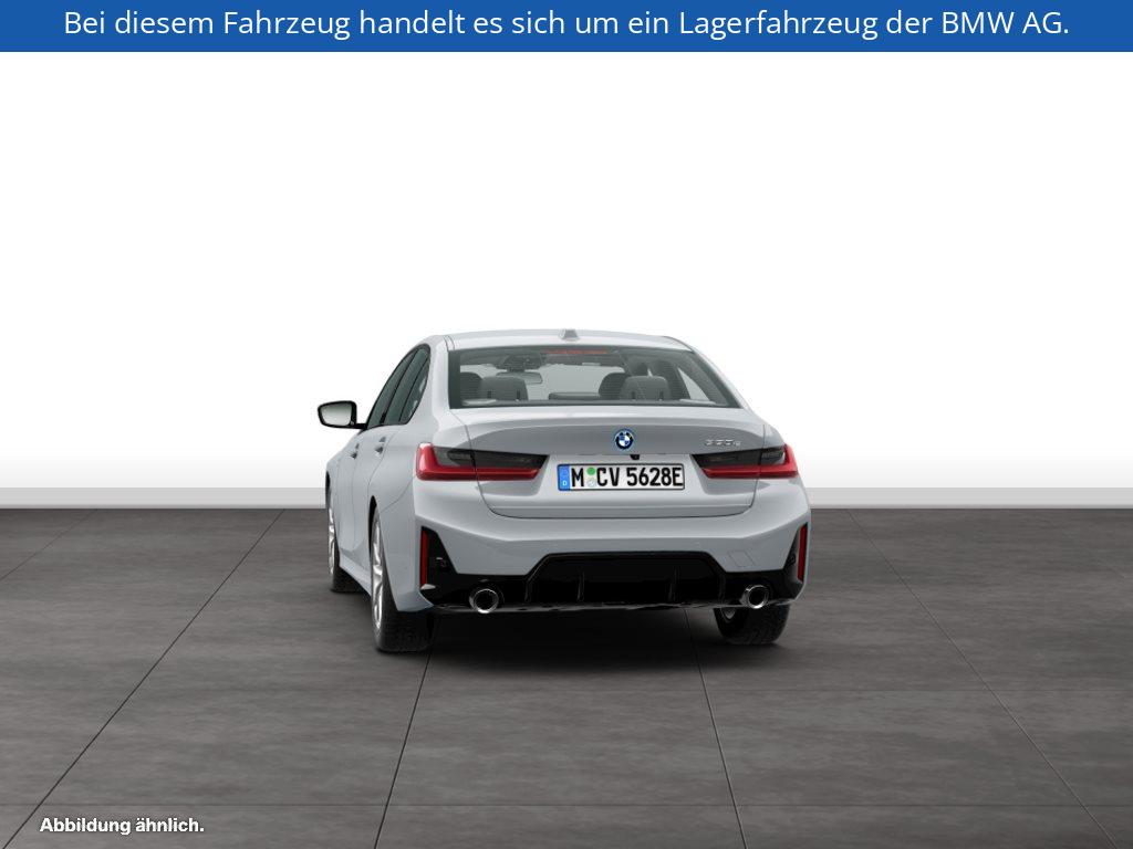 Fahrzeugabbildung BMW 330e Limousine