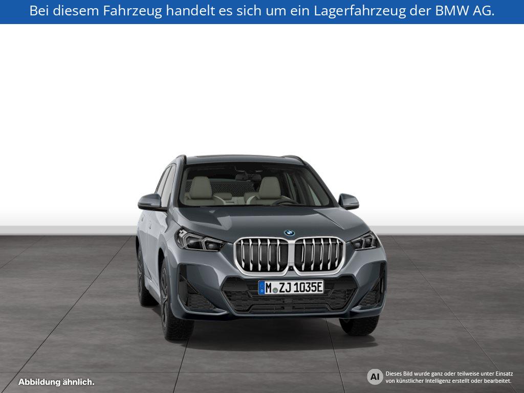 Fahrzeugabbildung BMW X1 xDrive30e