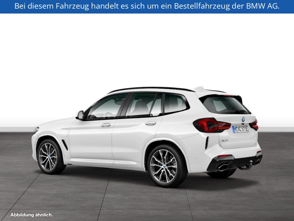 Fahrzeugabbildung BMW X3 xDrive30e