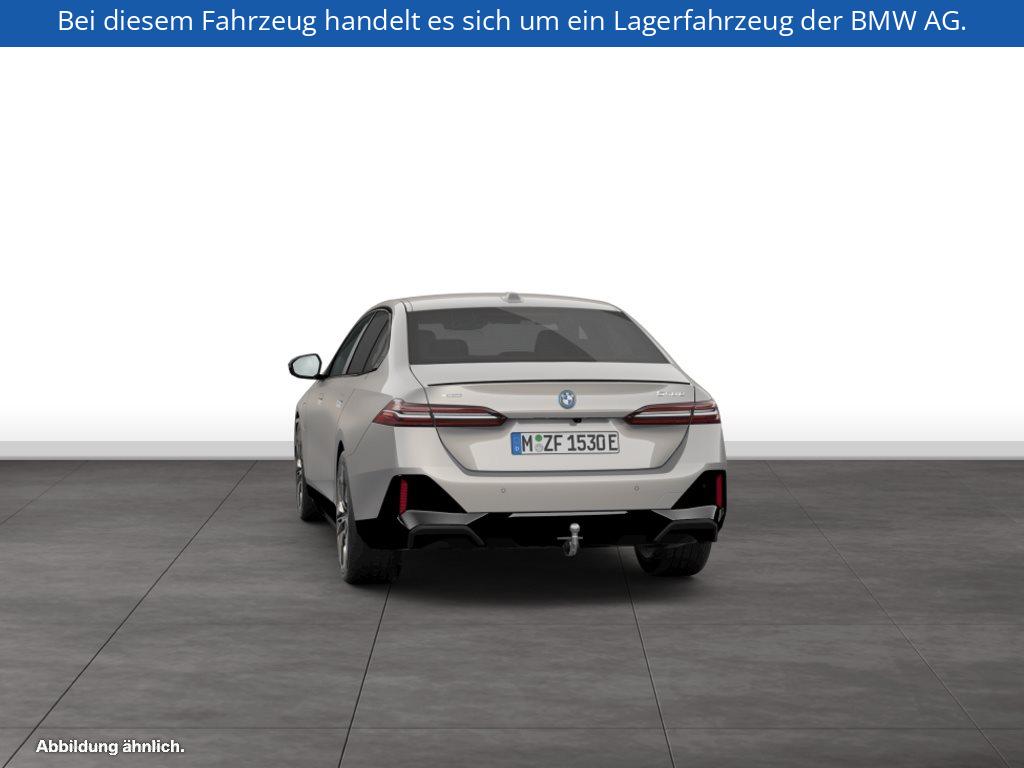 Fahrzeugabbildung BMW 550e xDrive Limousine