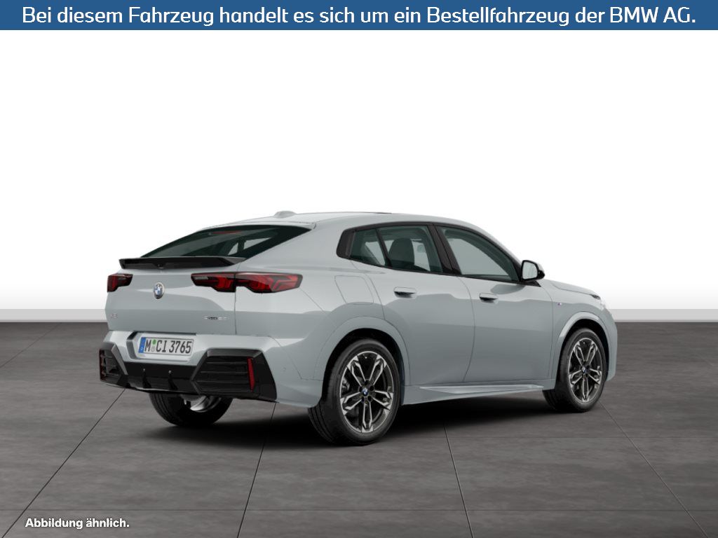 Fahrzeugabbildung BMW X2 sDrive20i