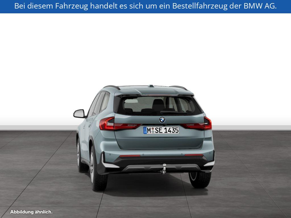 Fahrzeugabbildung BMW X1 sDrive20i