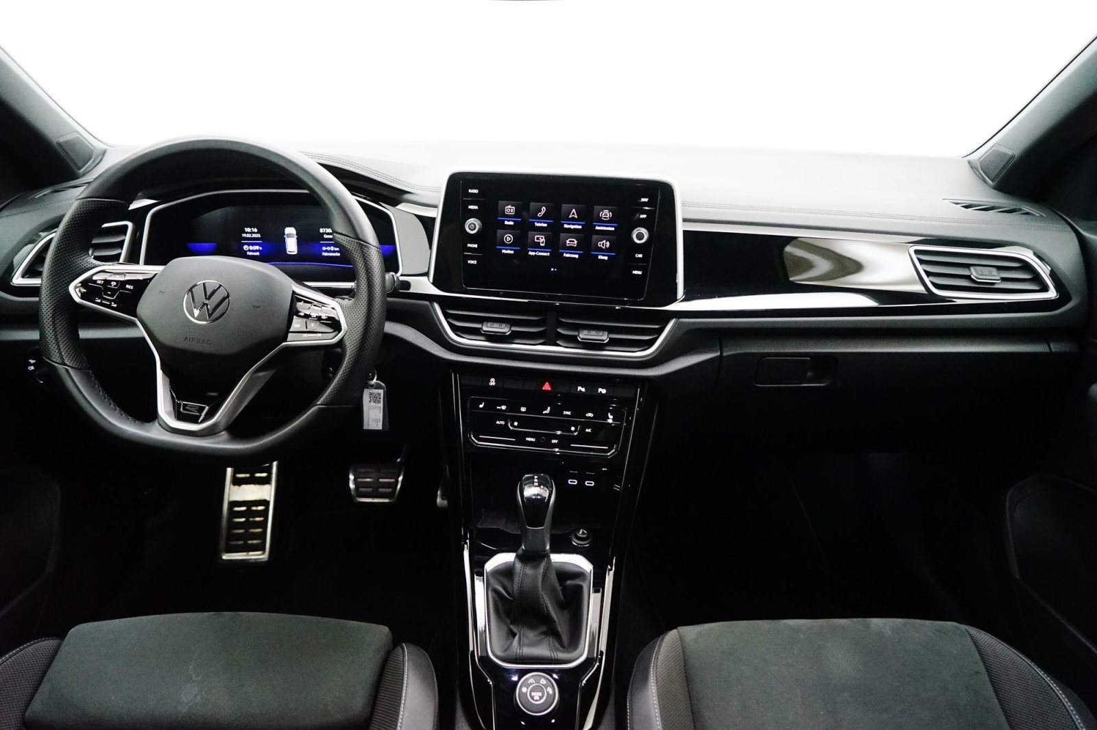 Fahrzeugabbildung Volkswagen T-Roc 2.0 TSI Aut. [R-Line, AHK, Navi, RFK]