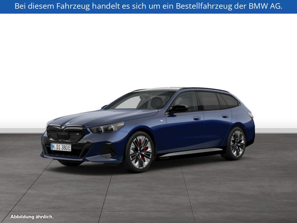 BMW i5 M60 xDrive Touring