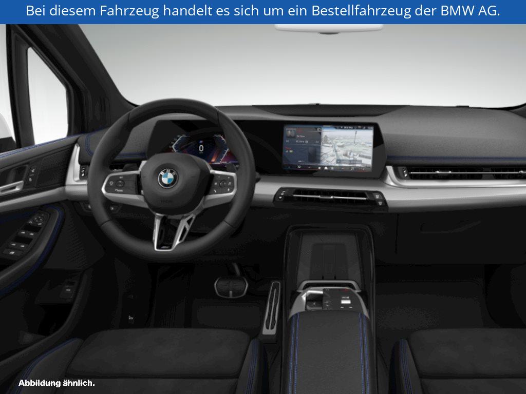Fahrzeugabbildung BMW 220i Active Tourer
