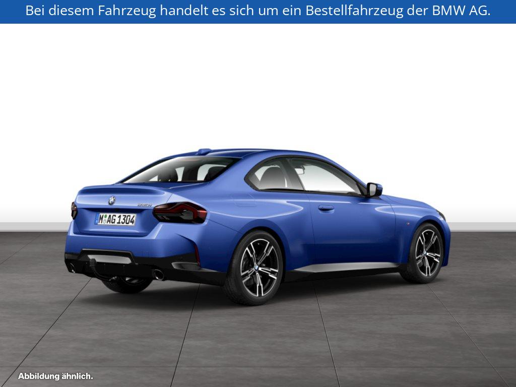 Fahrzeugabbildung BMW 220i Coupé
