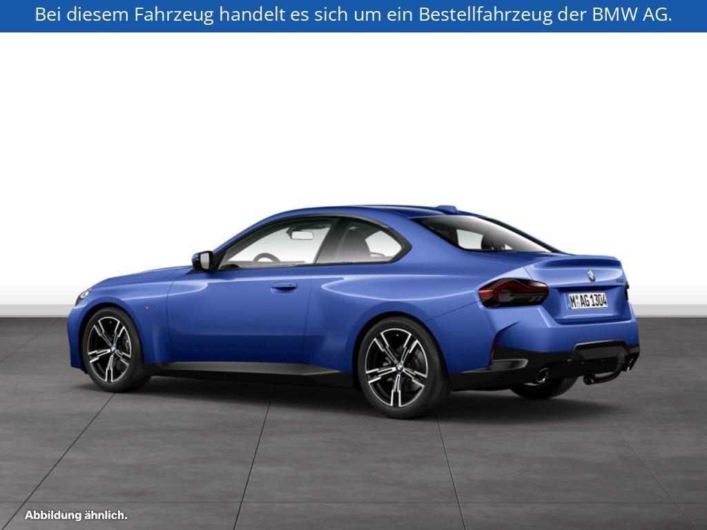 Fahrzeugabbildung BMW 220i Coupé