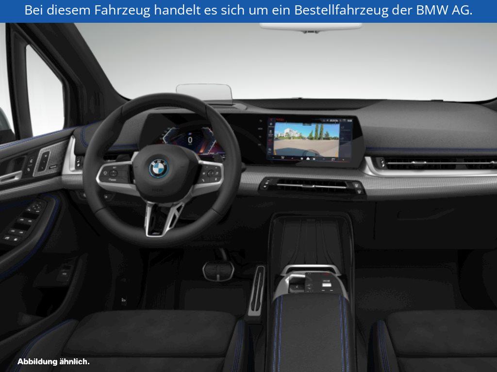 Fahrzeugabbildung BMW 230e xDrive Active Tourer