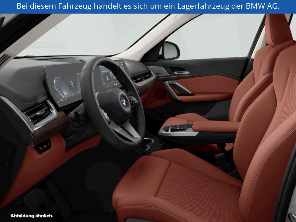 Fahrzeugabbildung BMW X1 sDrive20i