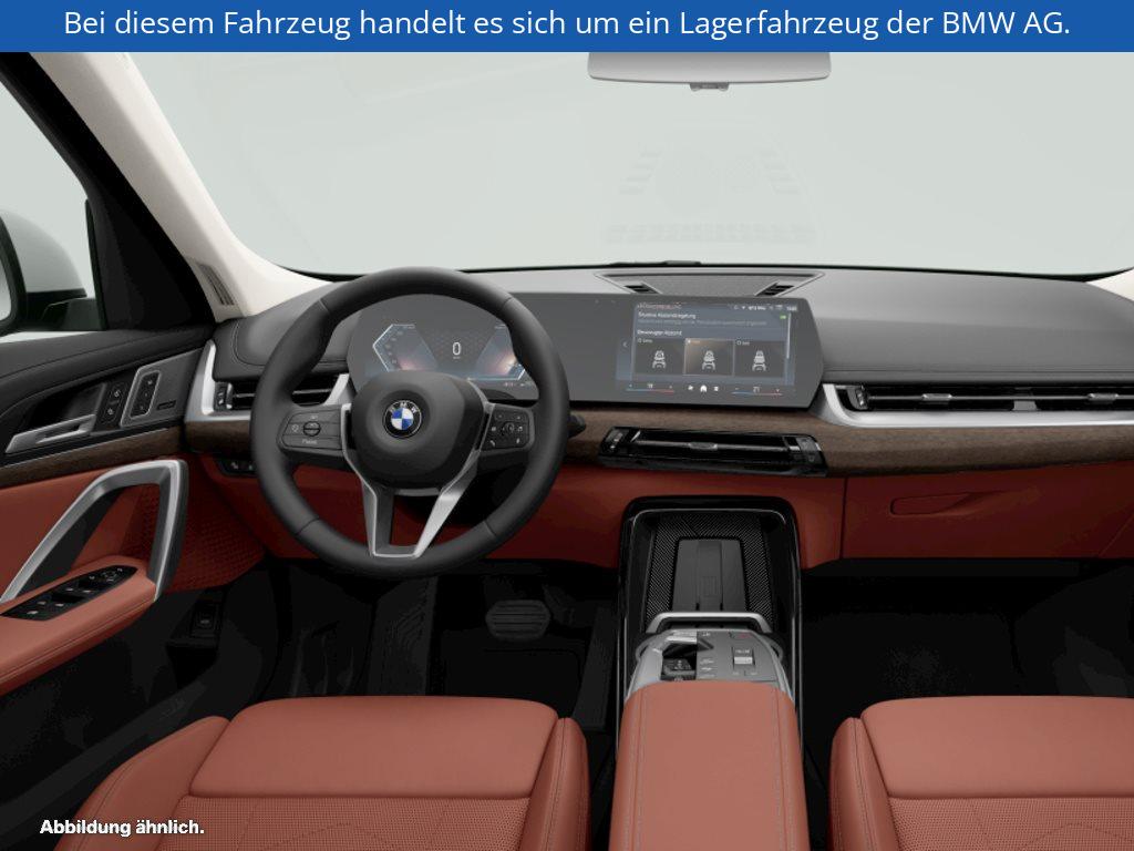Fahrzeugabbildung BMW X1 sDrive20i