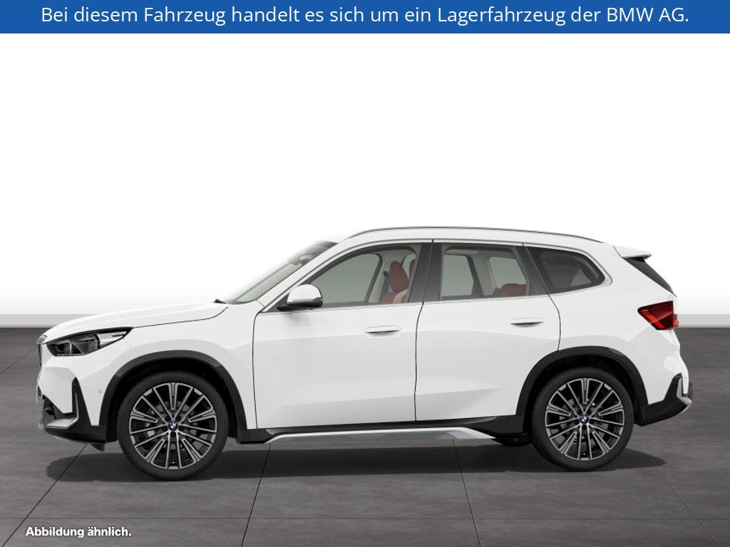 Fahrzeugabbildung BMW X1 sDrive20i