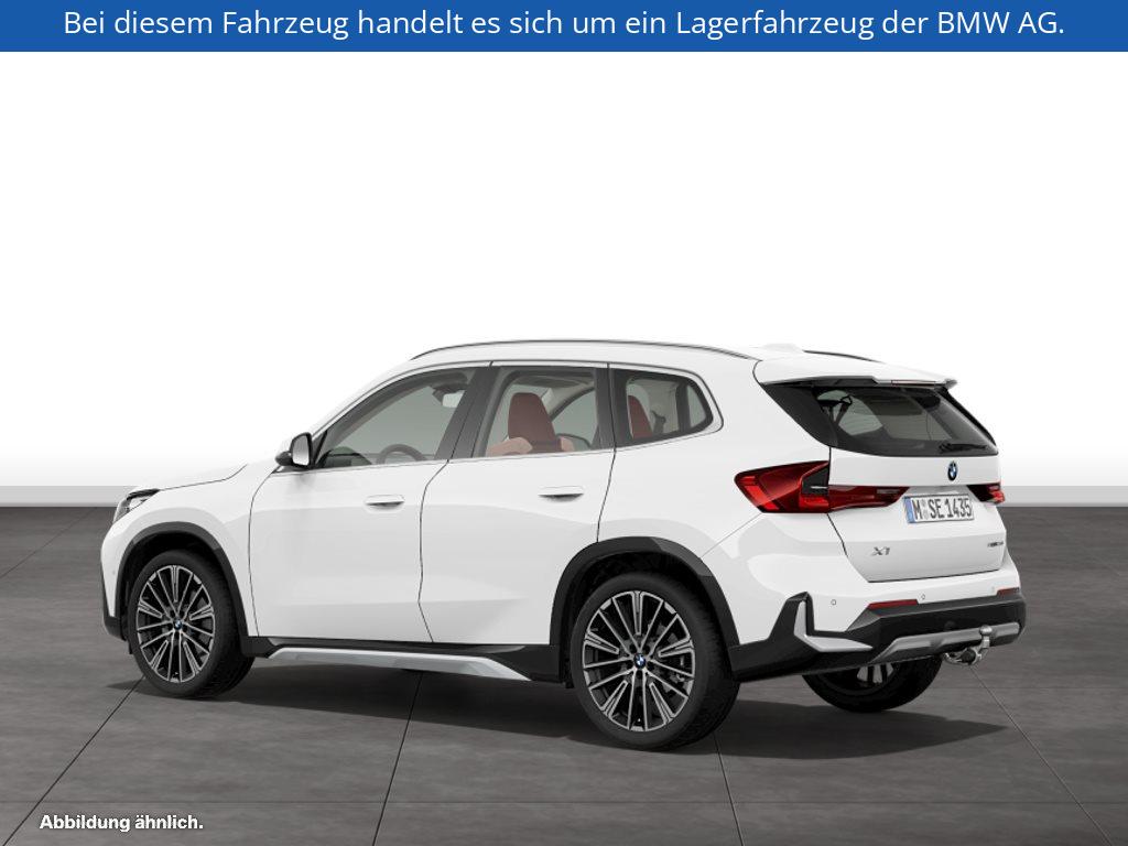 Fahrzeugabbildung BMW X1 sDrive20i