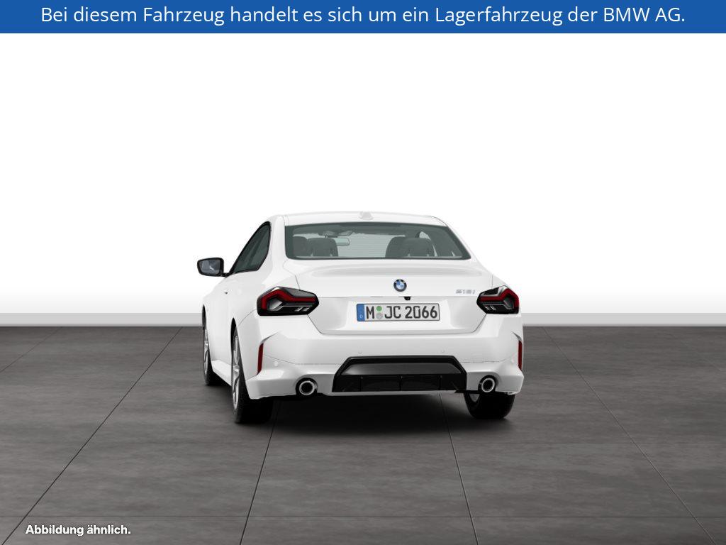 Fahrzeugabbildung BMW 218i Coupé