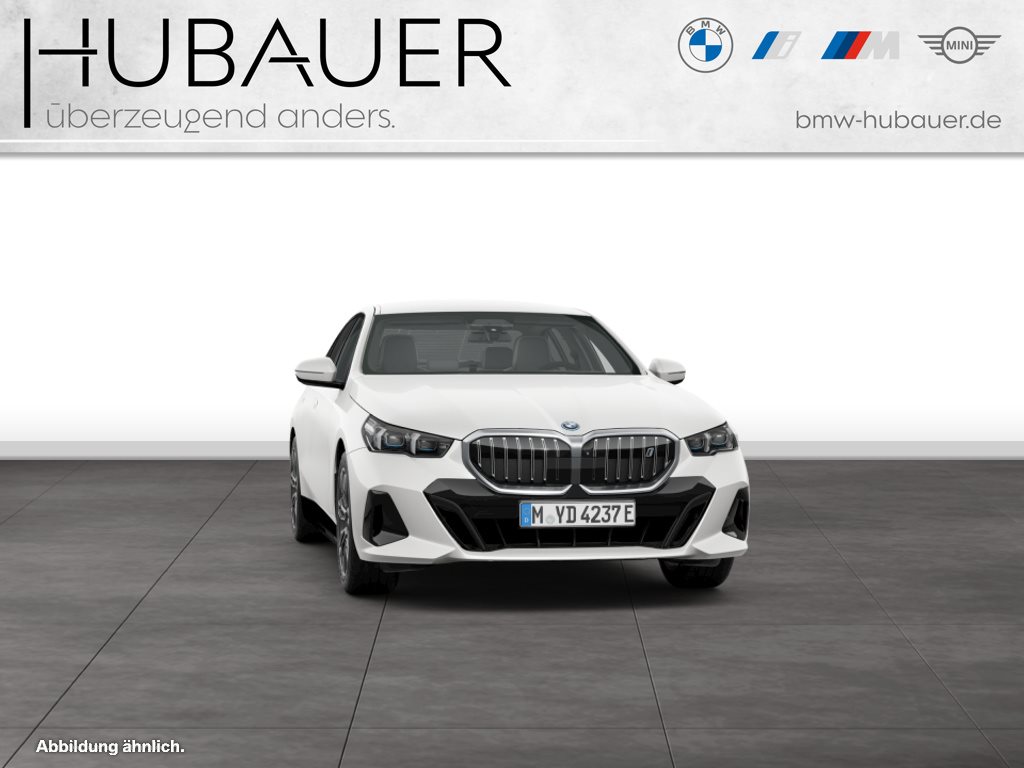 Fahrzeugabbildung BMW i5 xDrive40 Limousine [M Sport, DA Prof., B&W]