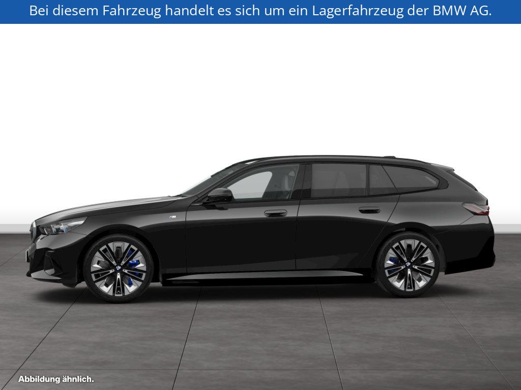 Fahrzeugabbildung BMW i5 xDrive40 Touring
