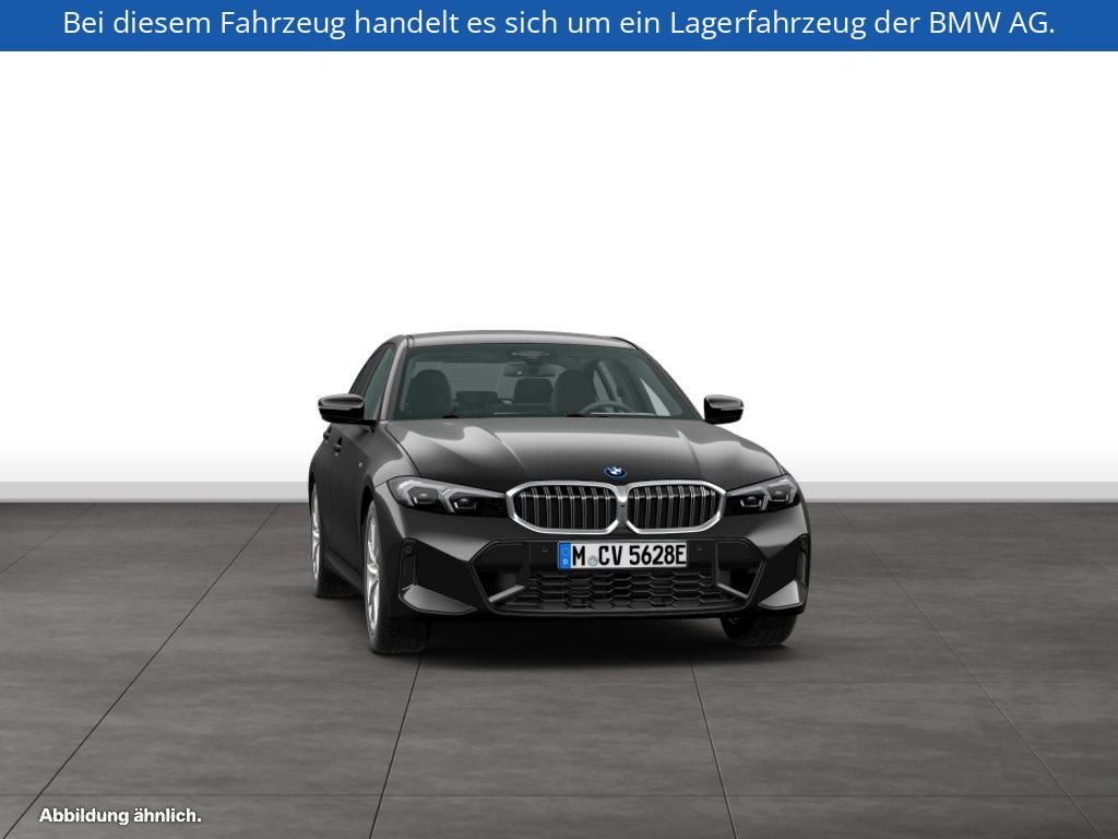 Fahrzeugabbildung BMW 330e xDrive Limousine