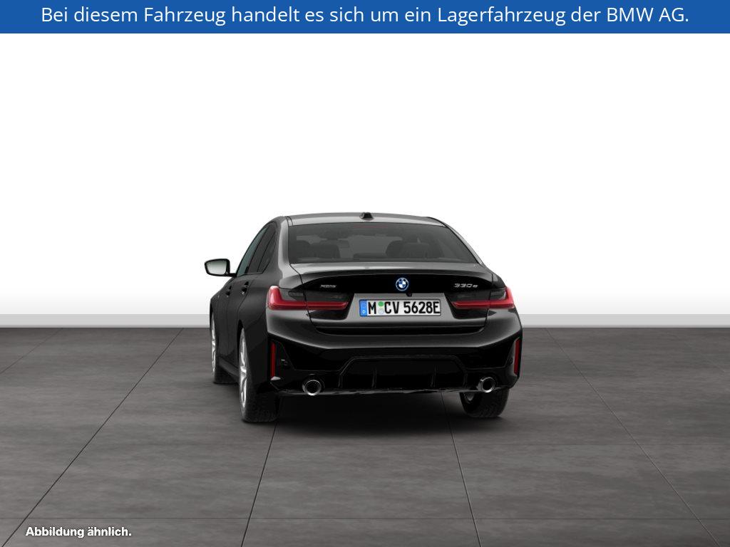 Fahrzeugabbildung BMW 330e xDrive Limousine