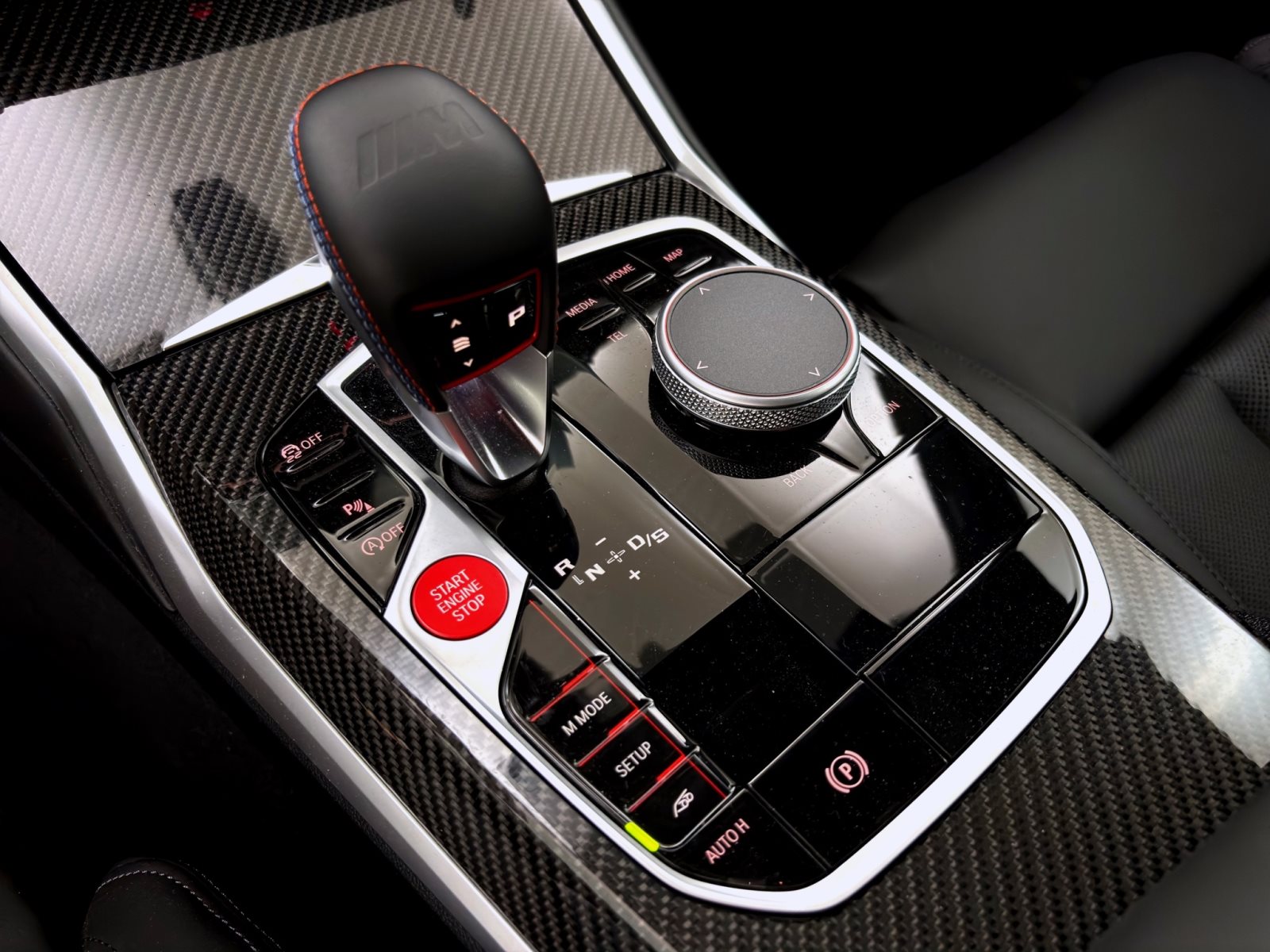 Fahrzeugabbildung BMW M4 Competition Coupé [HK Sound, HUD, RFK]