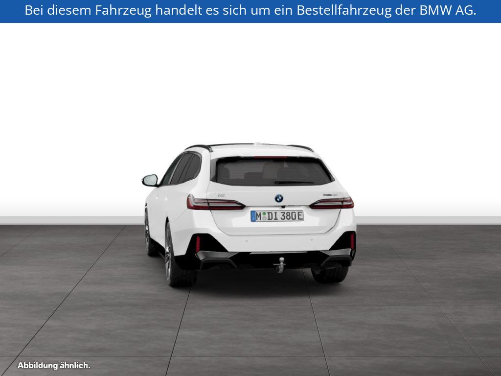 Fahrzeugabbildung BMW i5 eDrive40 Touring