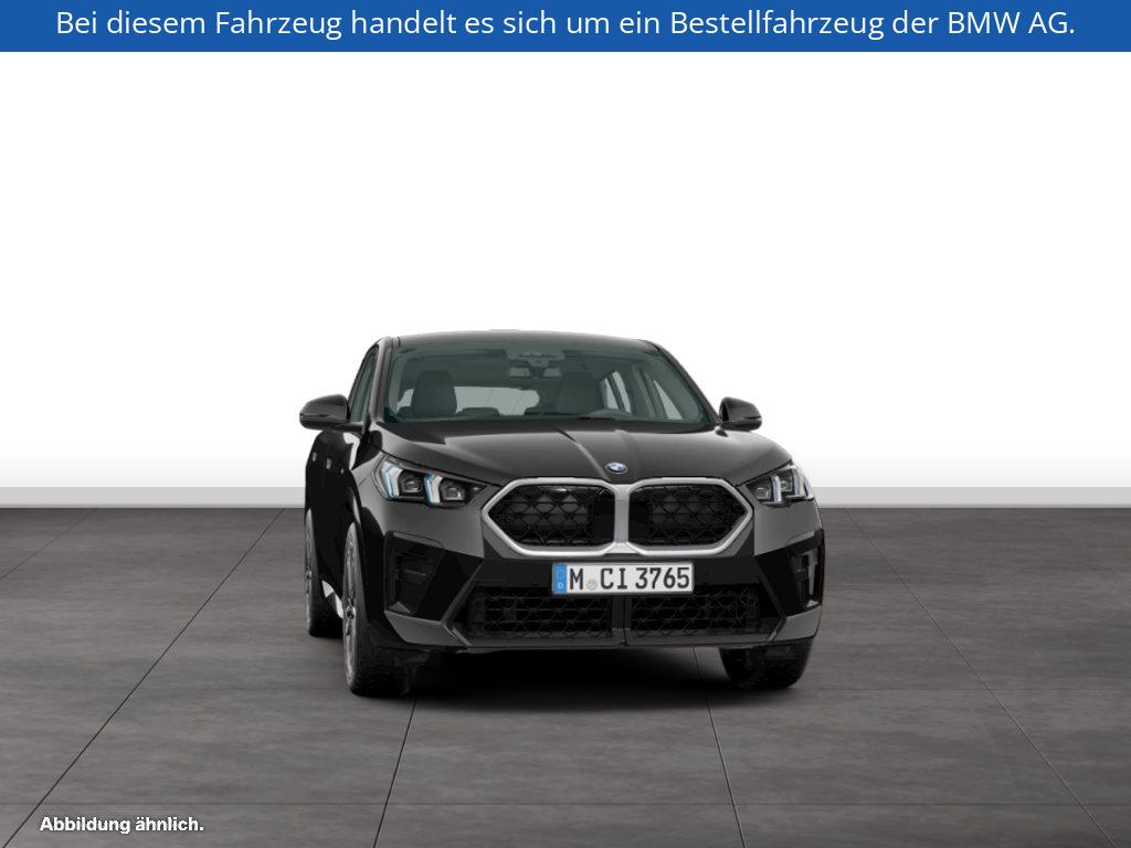 Fahrzeugabbildung BMW X2 sDrive18d