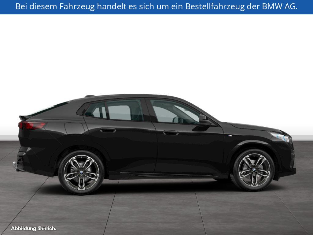 Fahrzeugabbildung BMW X2 sDrive18d